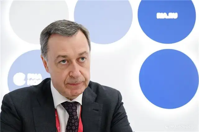 Глава Гознака Аркадий Трачук уверен - бумажные паспорта останутся, цифровые не вытеснят их
