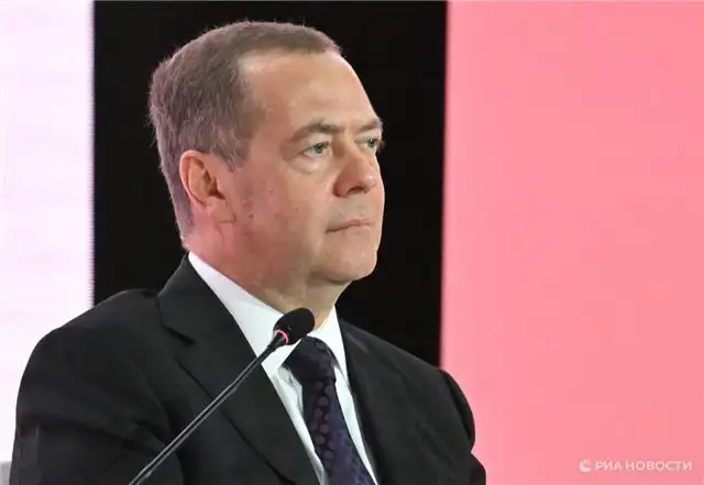 Медведев пообещал выполнение задач СВО в намеченные сроки